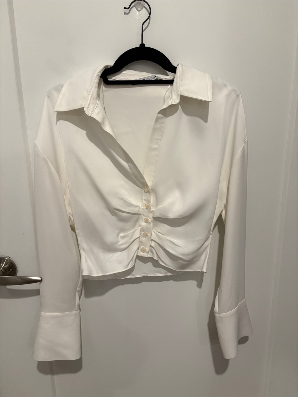 Silk cropped Button-Front Long Sleeve Top - White